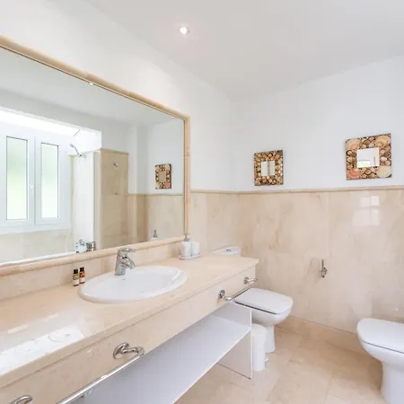 Palm Beachfront Appartement Marbellac