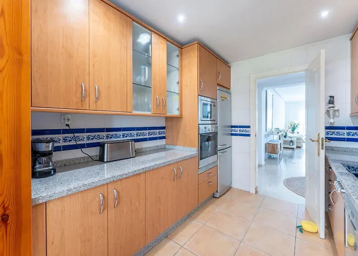 Palm Beachfront * מארבלה