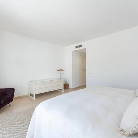 Palm Beachfront Μαρμπέλλα