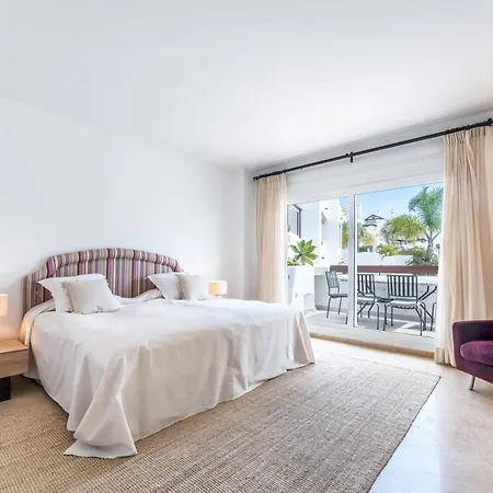 Palm Beachfront Μαρμπέλλα